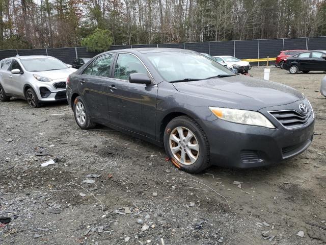 82816493-2011-toyota-camry_4