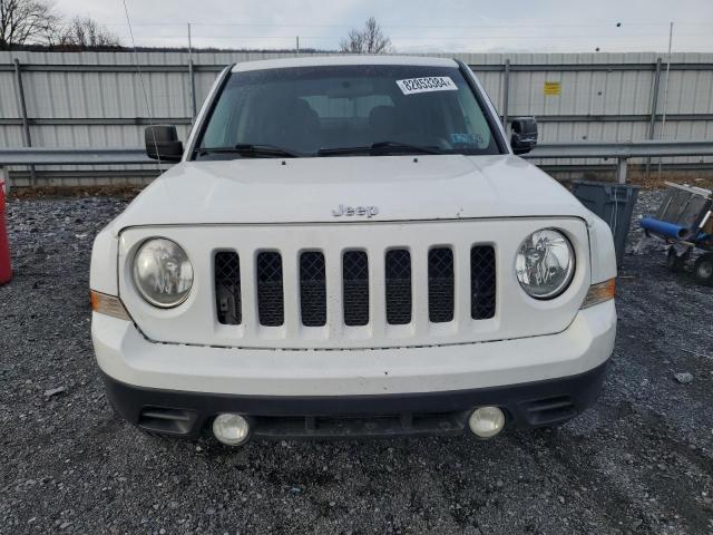 82853384-2011-jeep-patriot_5