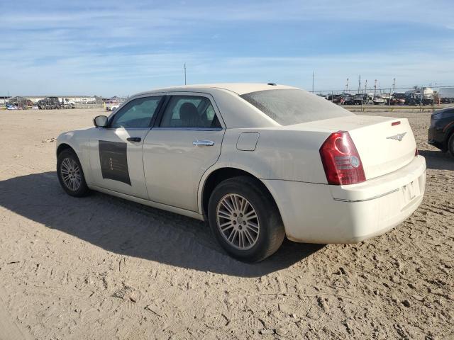 82860194-2010-chrysler-300_2