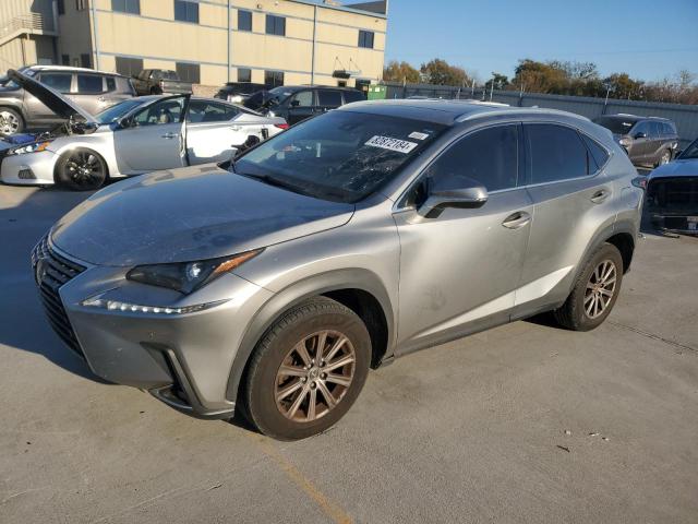 82872184-2018-lexus-nx_1