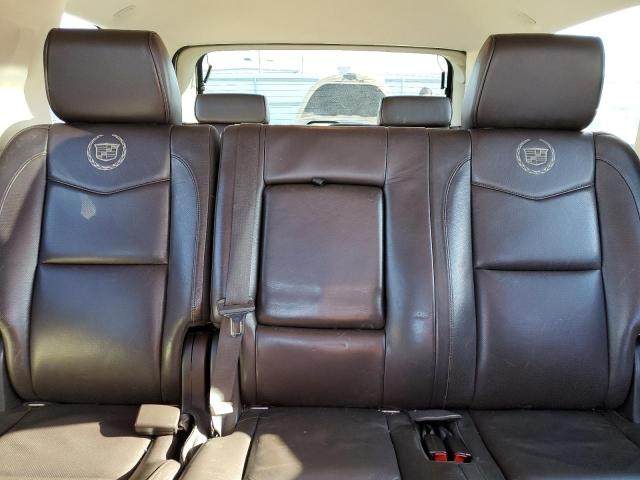 82891583-2011-cadillac-escalade_10