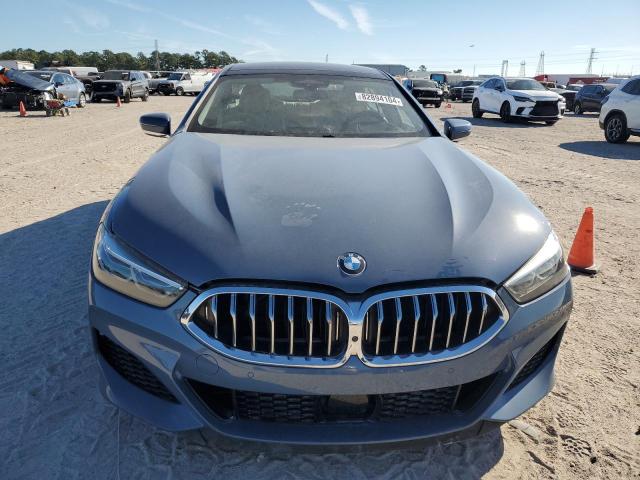 82894104-2022-bmw-m8_5