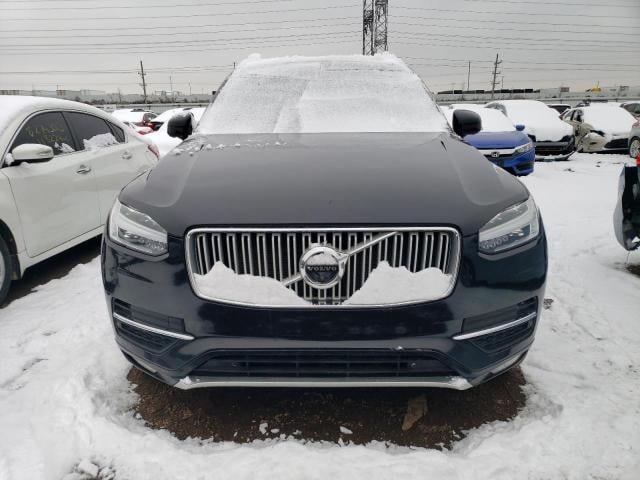 82902783-2016-volvo-xc90_5