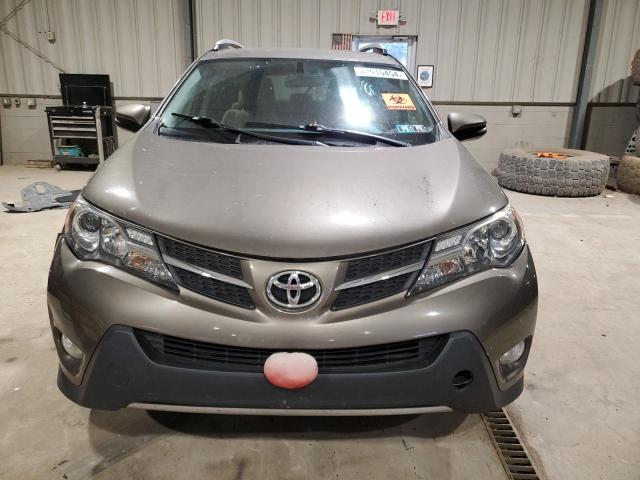 82915454-2015-toyota-rav4_5