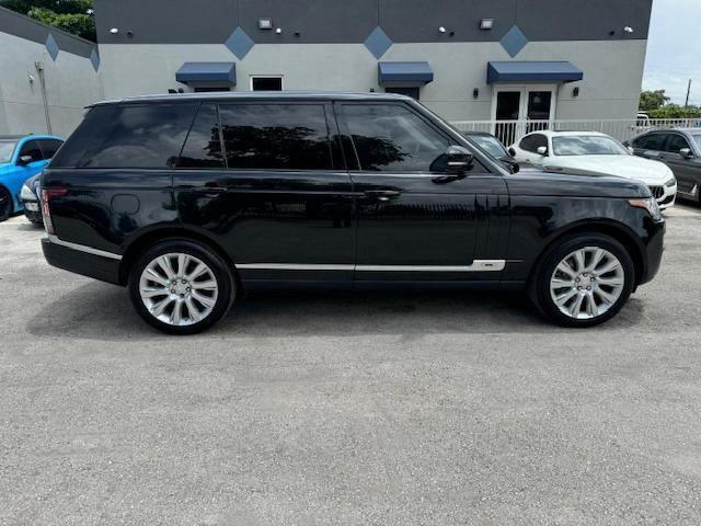 82934114-2016-land-rover-rangerover_14