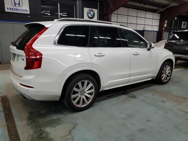 82957524-2016-volvo-xc90_3