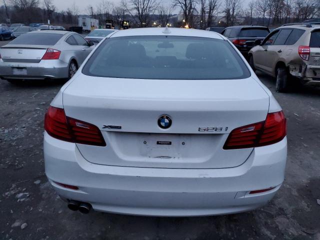 82967834-2014-bmw-5-series_6