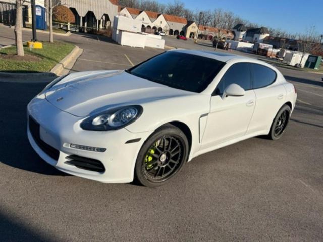 83016014-2015-porsche-panamera_2