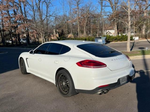 83016014-2015-porsche-panamera_3