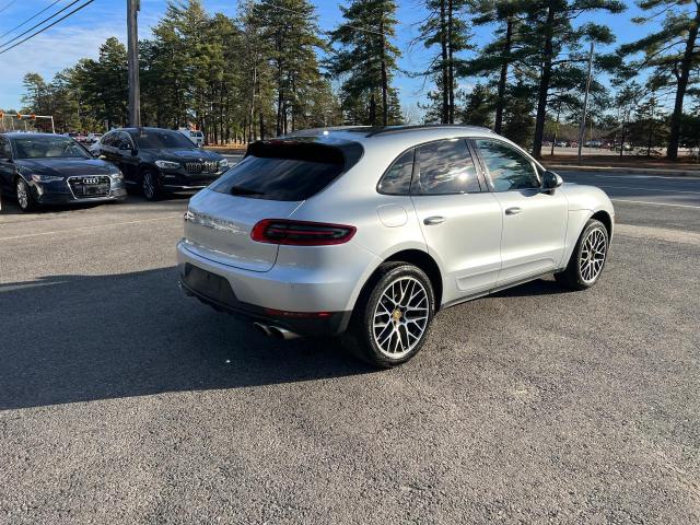 83050484-2018-porsche-macan_4