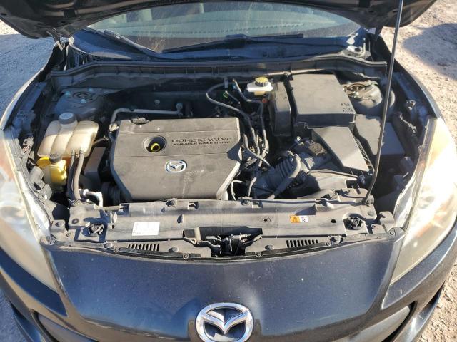 83067774-2013-mazda-3_11