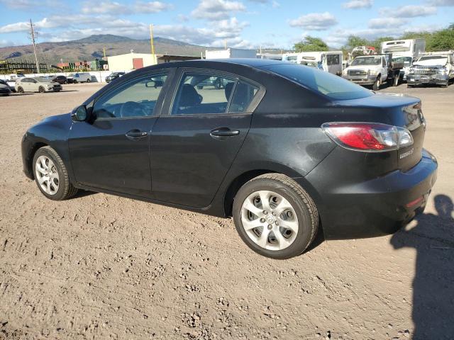 83067774-2013-mazda-3_2