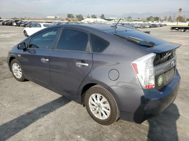 83097094-2013-toyota-prius_2