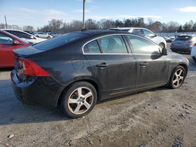 83106194-2012-volvo-s60_3