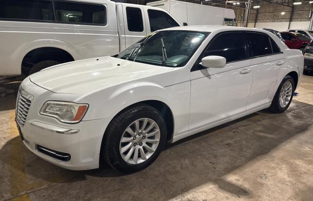 83107344-2014-chrysler-300_2