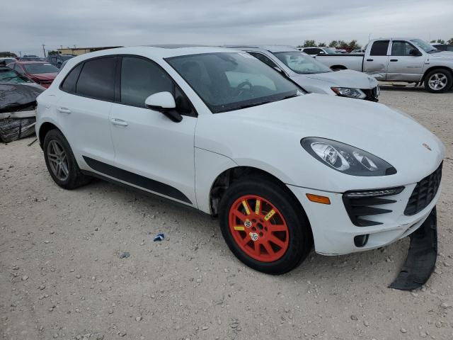 83119184-2017-porsche-macan_4