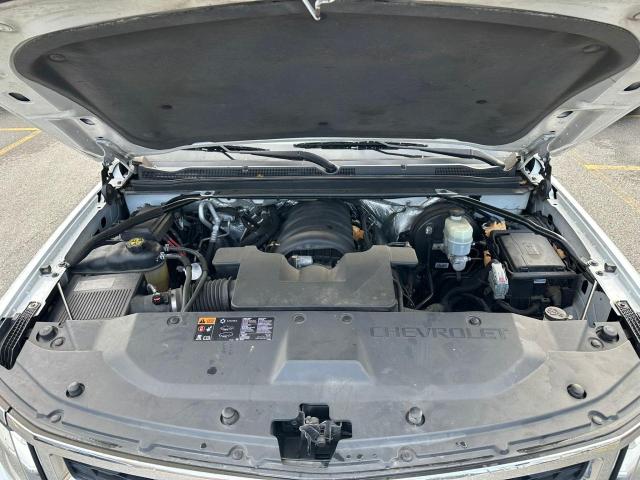 83120654-2015-chevrolet-suburban_5