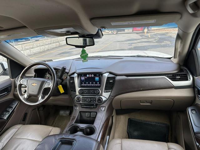 83120654-2015-chevrolet-suburban_9