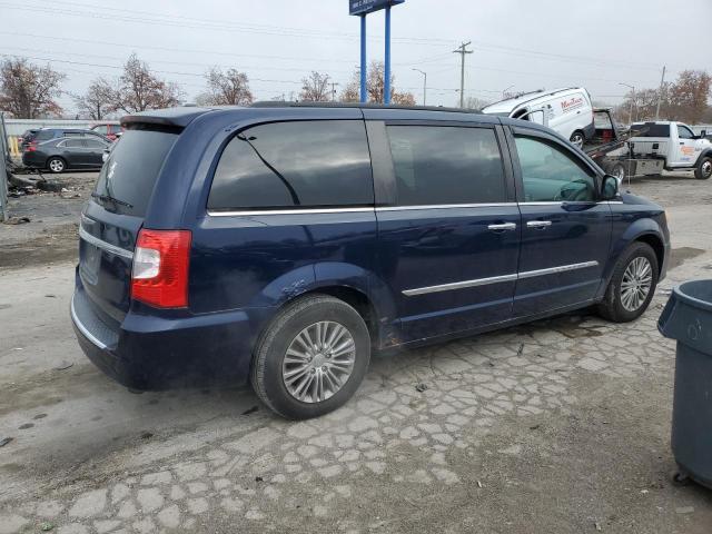 83237024-2013-chrysler-minivan_3