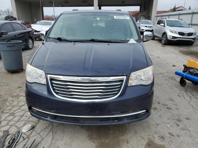 83237024-2013-chrysler-minivan_5