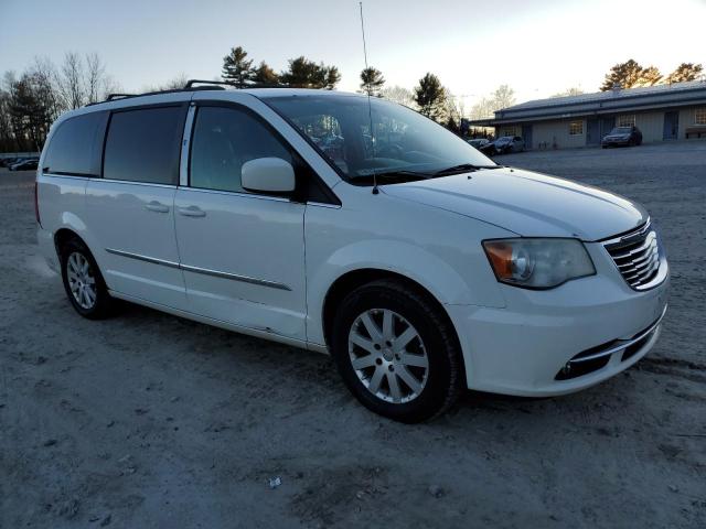 83246264-2013-chrysler-minivan_4