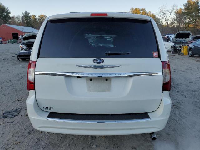 83246264-2013-chrysler-minivan_6