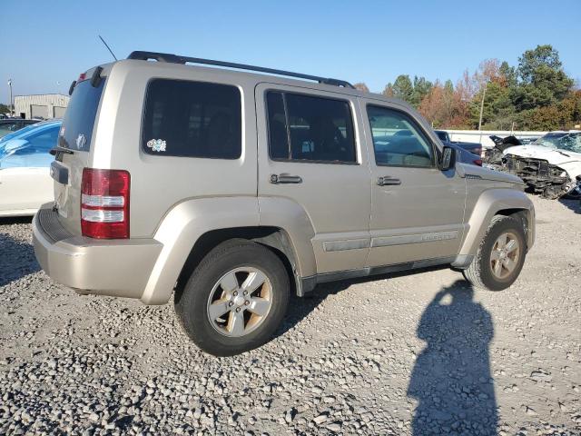 83248344-2011-jeep-liberty_3