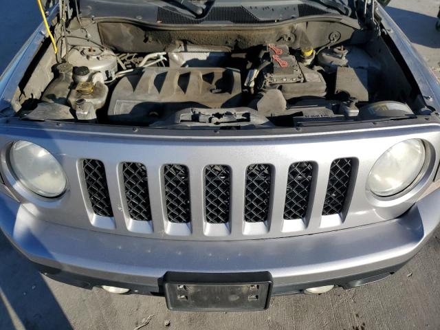 83251614-2014-jeep-patriot_12