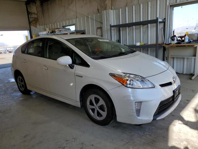 83266704-2015-toyota-prius_4