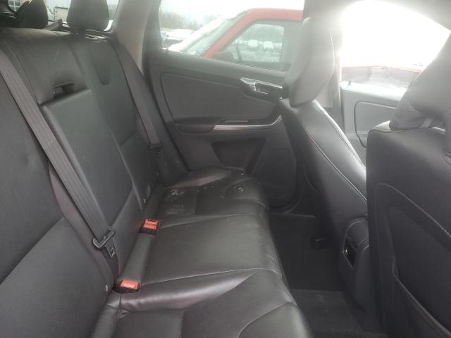 83268994-2016-volvo-xc60_11