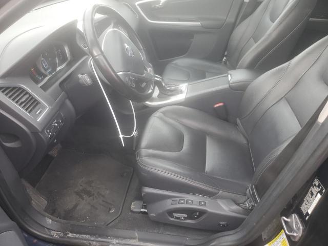 83268994-2016-volvo-xc60_7