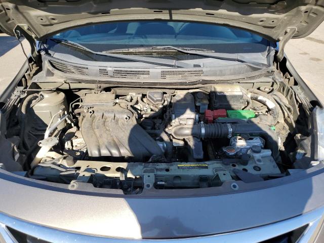 83270454-2015-nissan-versa_11