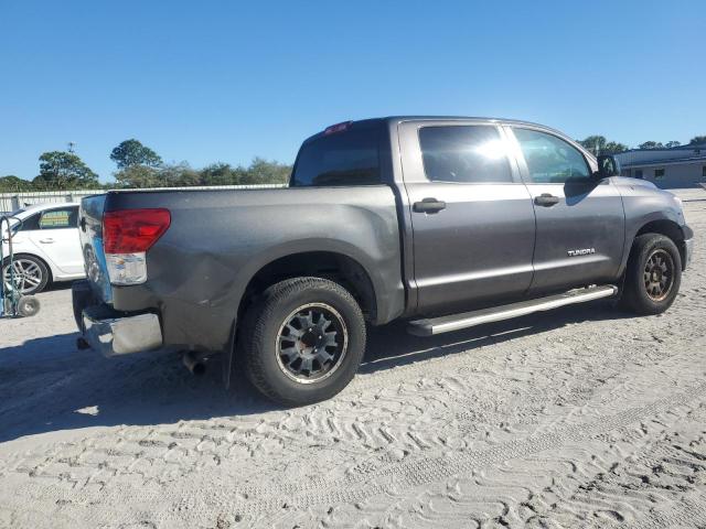 83366624-2012-toyota-tundra_3