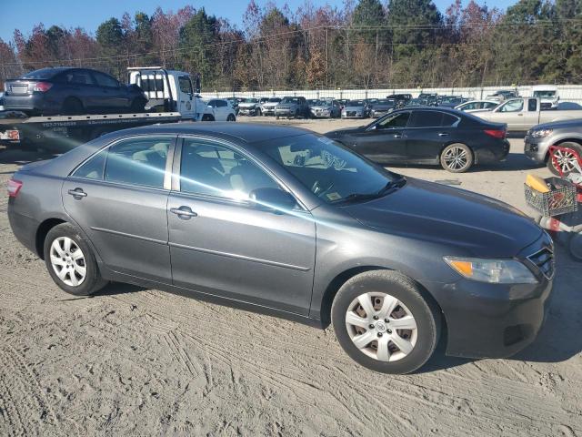 83367244-2010-toyota-camry_4