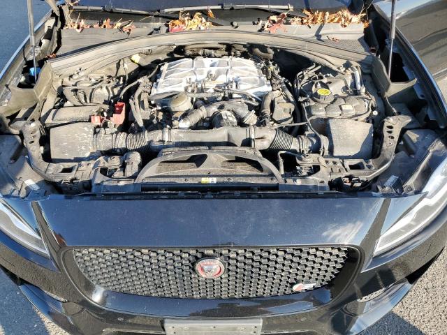 83371254-2017-jaguar-f-pace_12