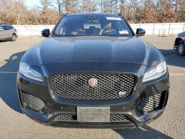 83371254-2017-jaguar-f-pace_5