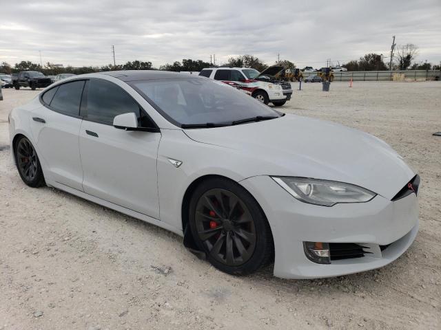 83417884-2015-tesla-model-s_4