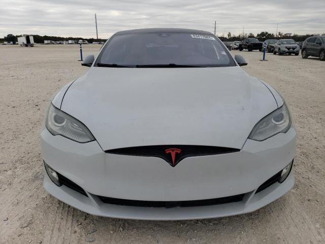 83417884-2015-tesla-model-s_5