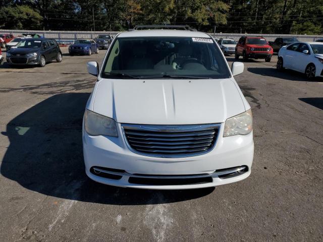 83439924-2014-chrysler-minivan_5