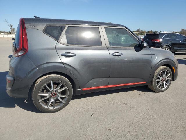 83458294-2022-kia-soul_3