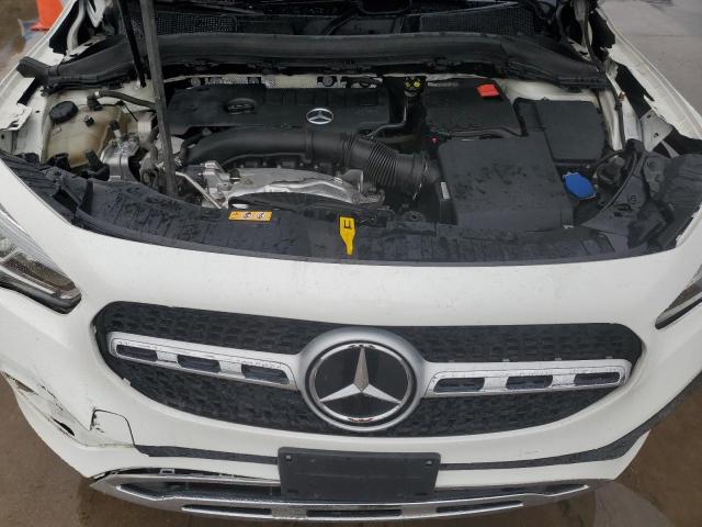 83470224-2021-mercedes-benz-gla-class_11