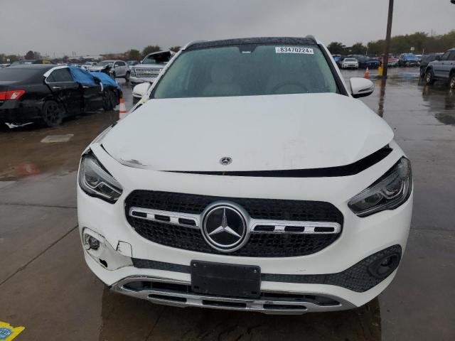 83470224-2021-mercedes-benz-gla-class_5