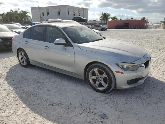 83479624-2013-bmw-3-series_4