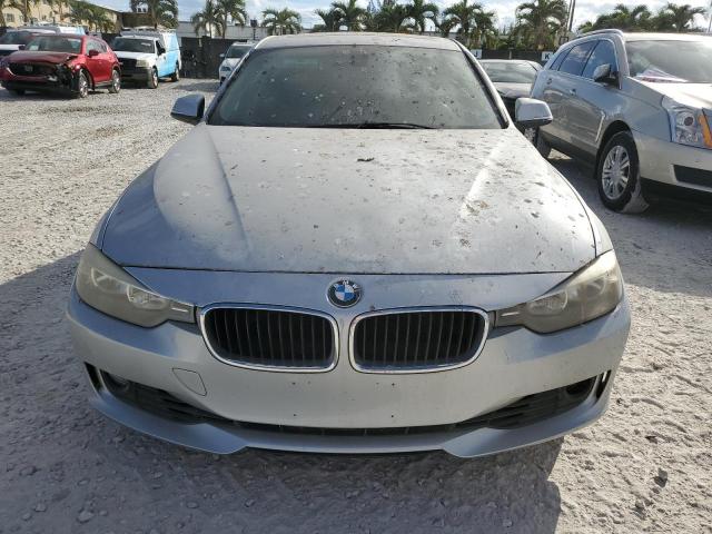 83479624-2013-bmw-3-series_5