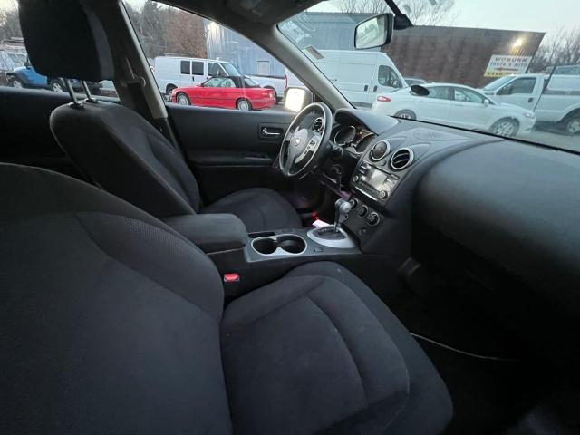 83496324-2014-nissan-rogue_5