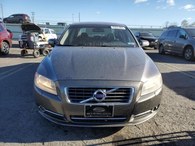 83521804-2010-volvo-s80_5