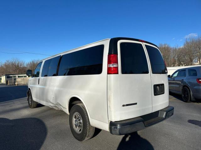 83564544-2020-chevrolet-express_2