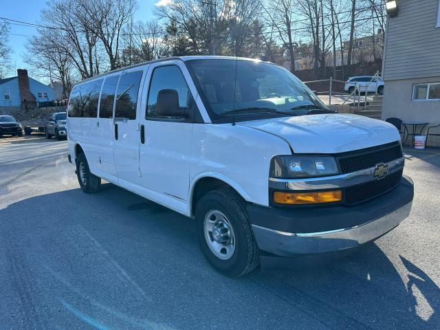 83564544-2020-chevrolet-express_4