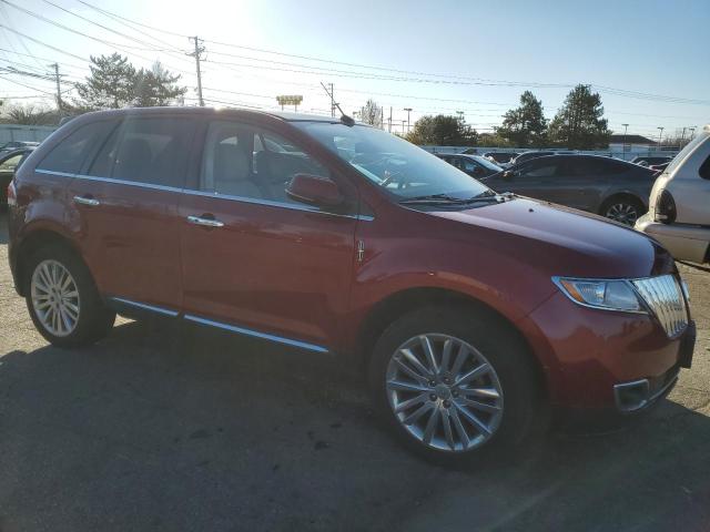 83596684-2013-lincoln-mkx_4