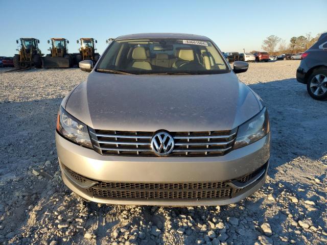 83661504-2013-volkswagen-passat_5